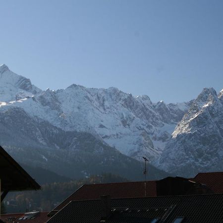 Ferienwohnung Am Kurpark -Wohnung 3,150Qm- Mit Lift Garmisch-Partenkirchen Exteriör bild